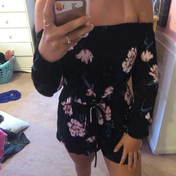 Kendall and kylie floral romper - Picture 2 of 3